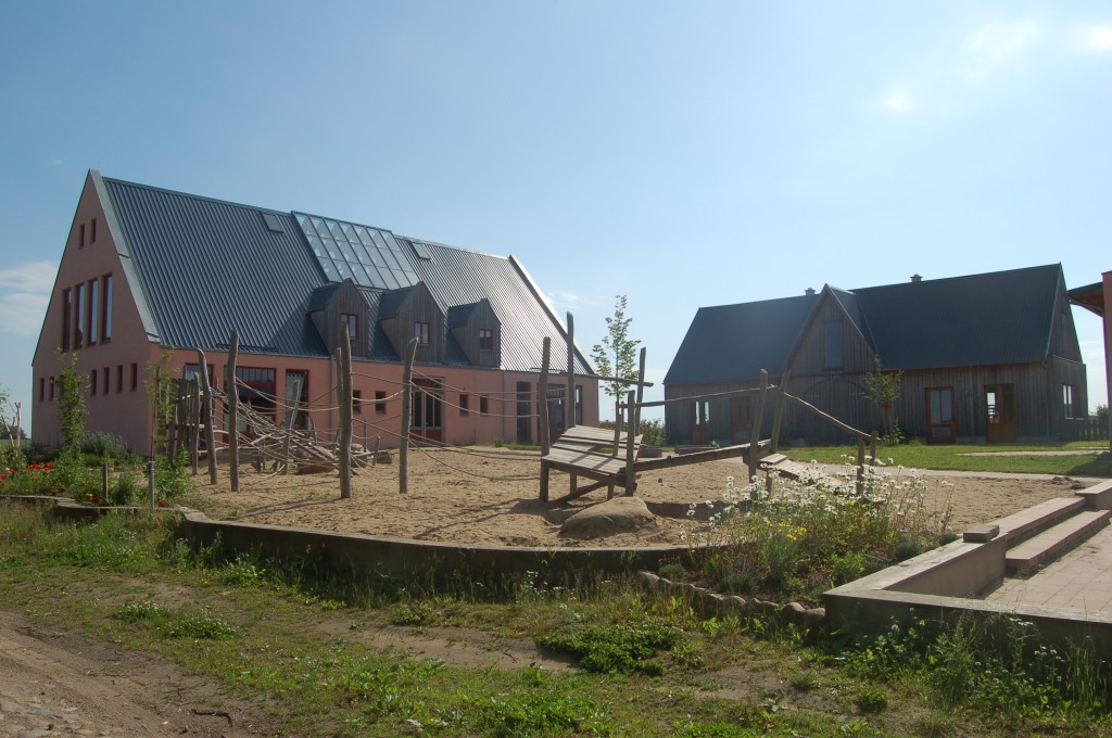 Landschule Lüchow mit Schulhof